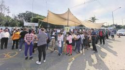 Inconformes bloquean avenida Emiliano Zapata, piden vacunas vs Covid en Morelos