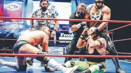 Tras hacer equipo durante años, Panterita del Ring y Mephisto chocan en el cuadrilátero