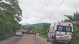 Automovilista da volantazo para evitar choque, pero se estampa contra muro en Morelos