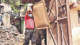 Por riesgo de derrumbe, 31 habitantes de Ecatepec son desalojados de sus viviendas