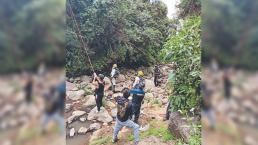 Abuelo fallece tras resbalarse y caer por barranco en Morelos