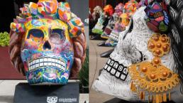 Llegan al Monumento a la Revolución enormes cráneos inspirados en Frida Kahlo