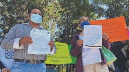 Padres de familia se manifiestan por reconstrucción detenida de primaria, en Morelos