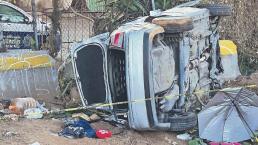Morra mata a su amiga que salió proyectada del auto que conducía tras volcar, en Tecámac