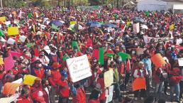 Trabajadores de Naucalpan exigen pago de adeudos de salarios, alcaldesa no los pela