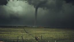 ¡Aterrador! Científica del clima advierte que cambio climático atrae tornados apocalípticos