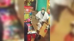 Hombre se disfraza de doctor y con ayuda de caja de cartón mata a dueño de tienda en CDMX