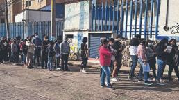 Jóvenes que esperaban su vacuna contra el Covid en Morelos reportan venta de lugares