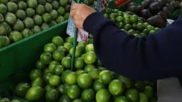 Limón llega a los 100 pesos el kilo, comerciantes revelan que es por el frío y el crimen