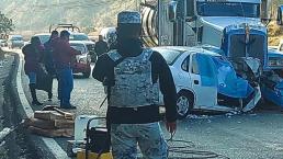 Automovilista muere en plena quincena tras chocar contra tráiler en la Naucalpan - Toluca