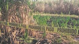 En trusas y con tenis, así dejaron el cuerpo de un hombre en campo de cultivo en Morelos