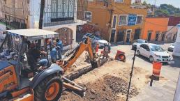 Obras de la SAPAC provocan bajas ventas en comercios y caos viales, en Cuernavaca