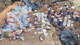 Turistas cochinos dejan vasos de chela y botellas con orines, en el camino al Tepozteco