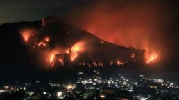 Incendio sigue consumiendo el Cerro del Tepozteco, detienen a chavo que lo provocó