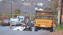 Biker pierde la vida tras estamparse contra la parte trasera de troca, en carretera de Morelos