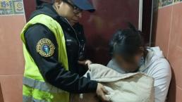 Policías se convierten en héroes al ayudar embarazada a dar a luz, en gasolinera de Iztapalapa