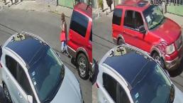 Video capta el momento cuando camioneta en reversa arrolla a señora, en Coyoacán