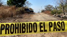 Dejan cuerpo de presunto extorsionador con balazo en la choya en calle de Morelos, traía mensaje