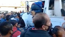 Se desata pelea con todo y grúa entre camioneros y trabajadores de Indios Verdes afectados por bloqueos