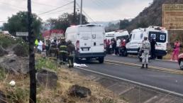 Coche invade carril de moto y termina matando a biker y a mujer copiloto, en Milpa Alta