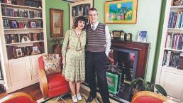 Ellos son Lisa y Fletcher Neil, la pareja en Inglaterra que vive como si fuera 1930