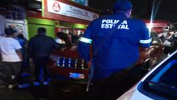 Funcionario que se disputaba pozos de agua es acribillado dentro de su bar, en Ixtapaluca