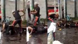 Graban momento en que le entierran palo de escoba a hombre en Xochimilco, en plena pelea