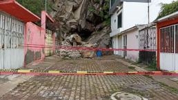Fuerte tormenta desgaja cerro en Ecatepec, casas quedaron al borde del precipicio