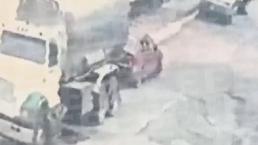 Video capta a hombre abandonando cadáver de mujer en CDMX, lo detuvieron en Ecatepec