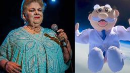 Así reaccionó Paquita la del Barrio tras recibir peluche del Dr Simi, en pleno concierto