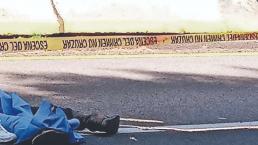 Motociclista choca y muere tras salir volando su casco, en Tlalpan