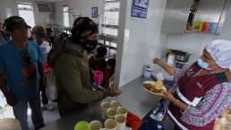 Por frío en CDMX, comedores comunitarios ofrecen refugio y comida calientita