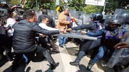 Trabajadores del PJF se van a los golpes vs policías por fideicomisos, en protestas simultáneas