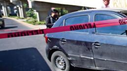 Enfermera del IMSS se mata al chocar su auto contra un puente, en Ecatepec
