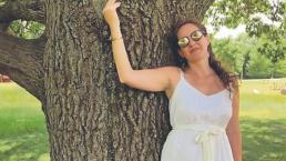 ¡Suspira por el tronco! Mujer asegura tener una relación 'eco-sexual' con un árbol