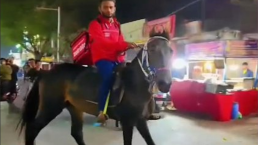 Repartidor de comida se hace viral por su “motor” de 1 caballo de fuerza