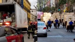 Caja tras caja, orientales construyen nueva muralla china en el Centro Histórico CDMX