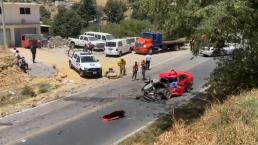 Auto chocó con tráiler y conductor muere prensado en carretera Naucalpan-Toluca