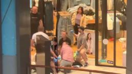Terror en plaza comercial de Sidney, atacante acuchilla y mata parejo