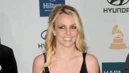 Britney Spears presume abdomen en bikini 
