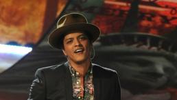 Bruno Mars al estilo de Doña Florinda | VIDEO