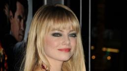 Emma Stone muestra su lado sensual con atuendo de encaje negro 