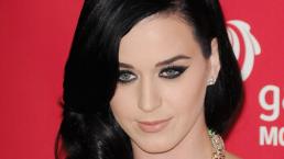 Katy Perry pelea con monjas