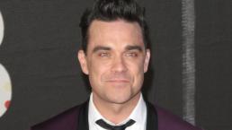 Robbie Williams imita a Freddie Mercury en Madrid | VIDEO