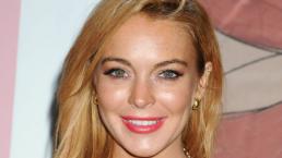 Lindsay Lohan semidesnuda en video navideño 