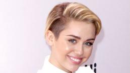 Miley Cyrus realiza video erótico con su novio 
