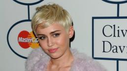 Miley Cyrus “toquetea” zona íntima de su novia | VIDEO 