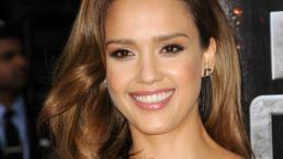 Jessica Alba luce cuerpazo en bikini