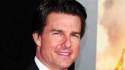 Tom Cruise se salva de ser atropellado por un autobús | VIDEO