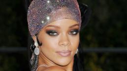 Rihanna se viste como “Picapiedra” | VIDEO